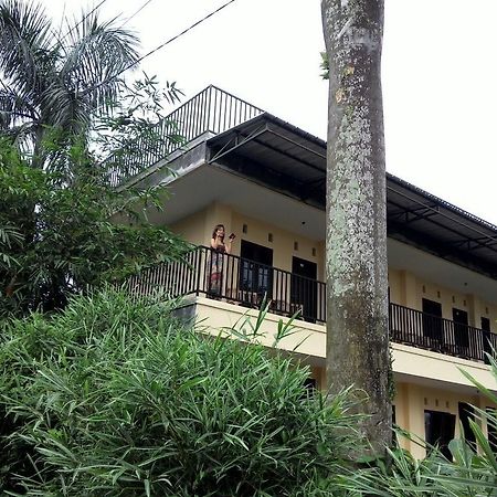 Hotel Cemerlang Baturraden Bilik gambar