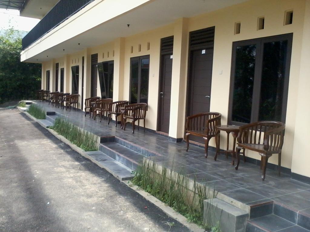 Hotel Cemerlang Baturraden Bilik gambar
